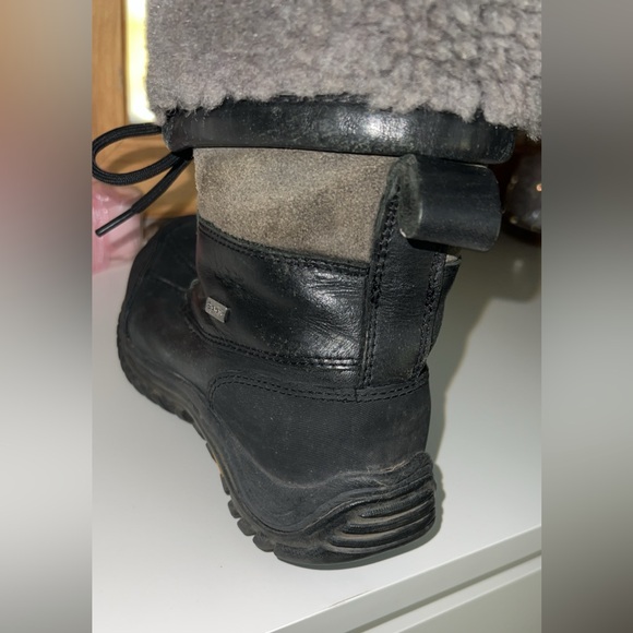 Ugg Adirondack for women - Picture 3 of 5